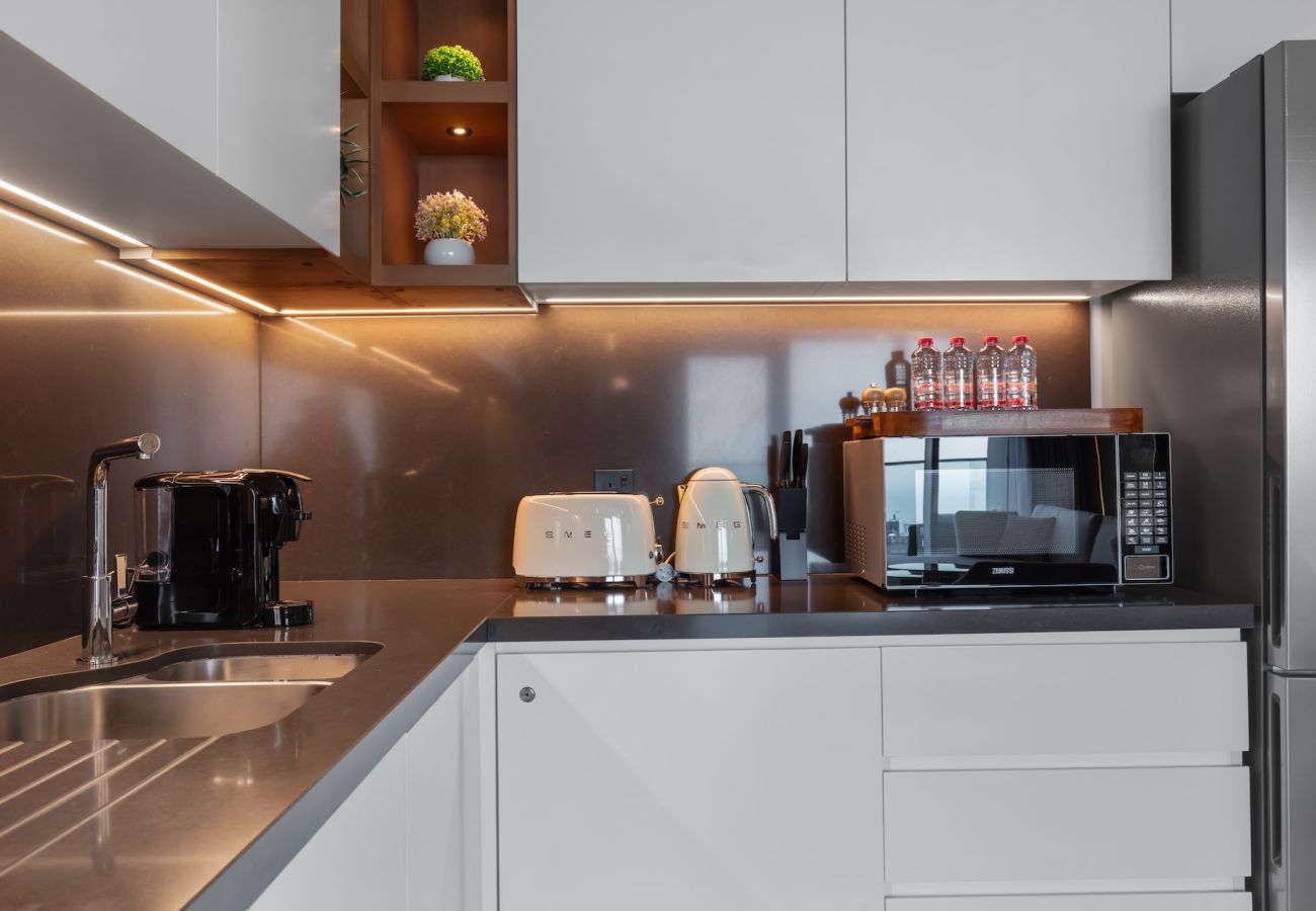Apartment in Dubai - Vida 3802