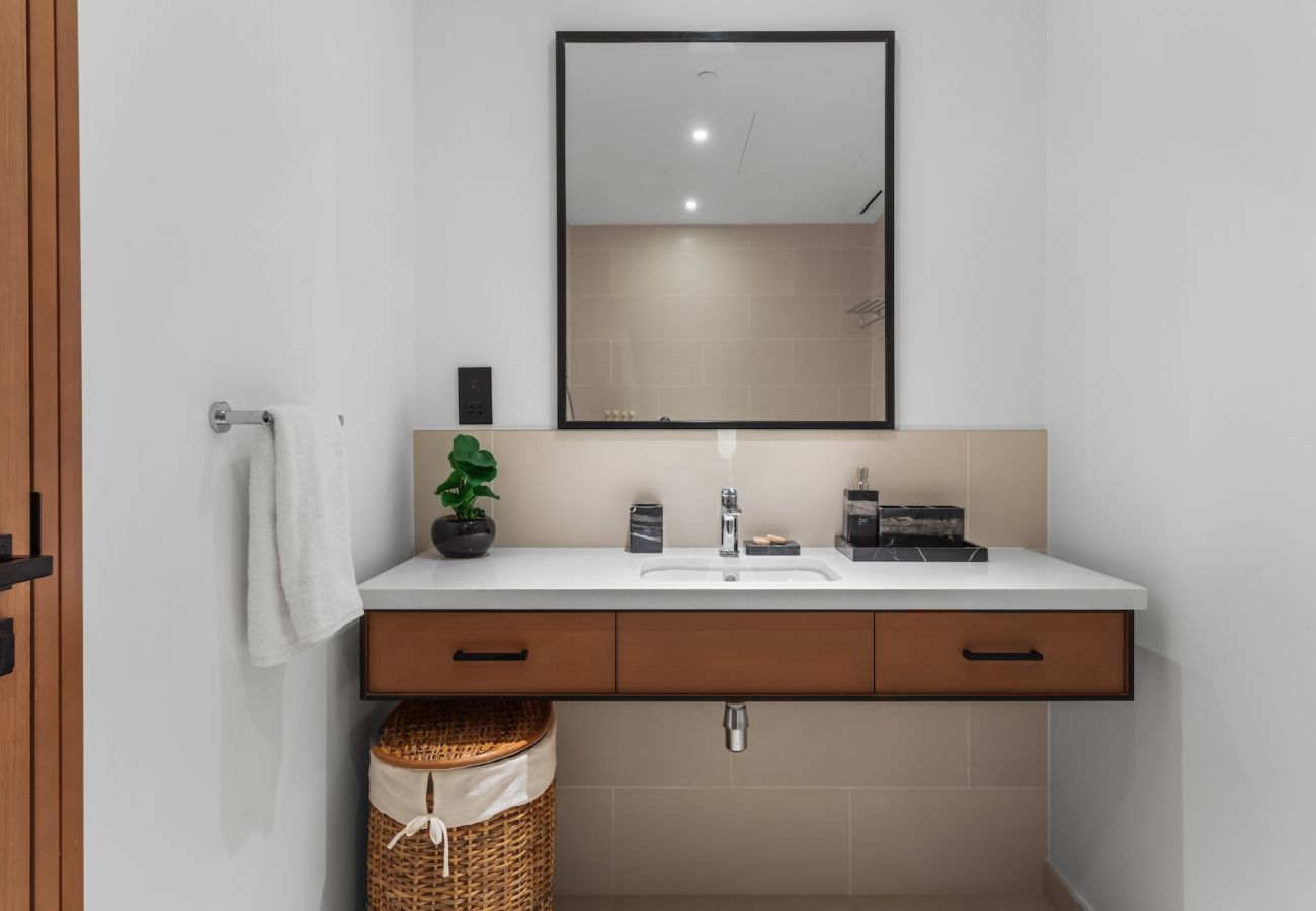 Apartment in Dubai - Vida 3802