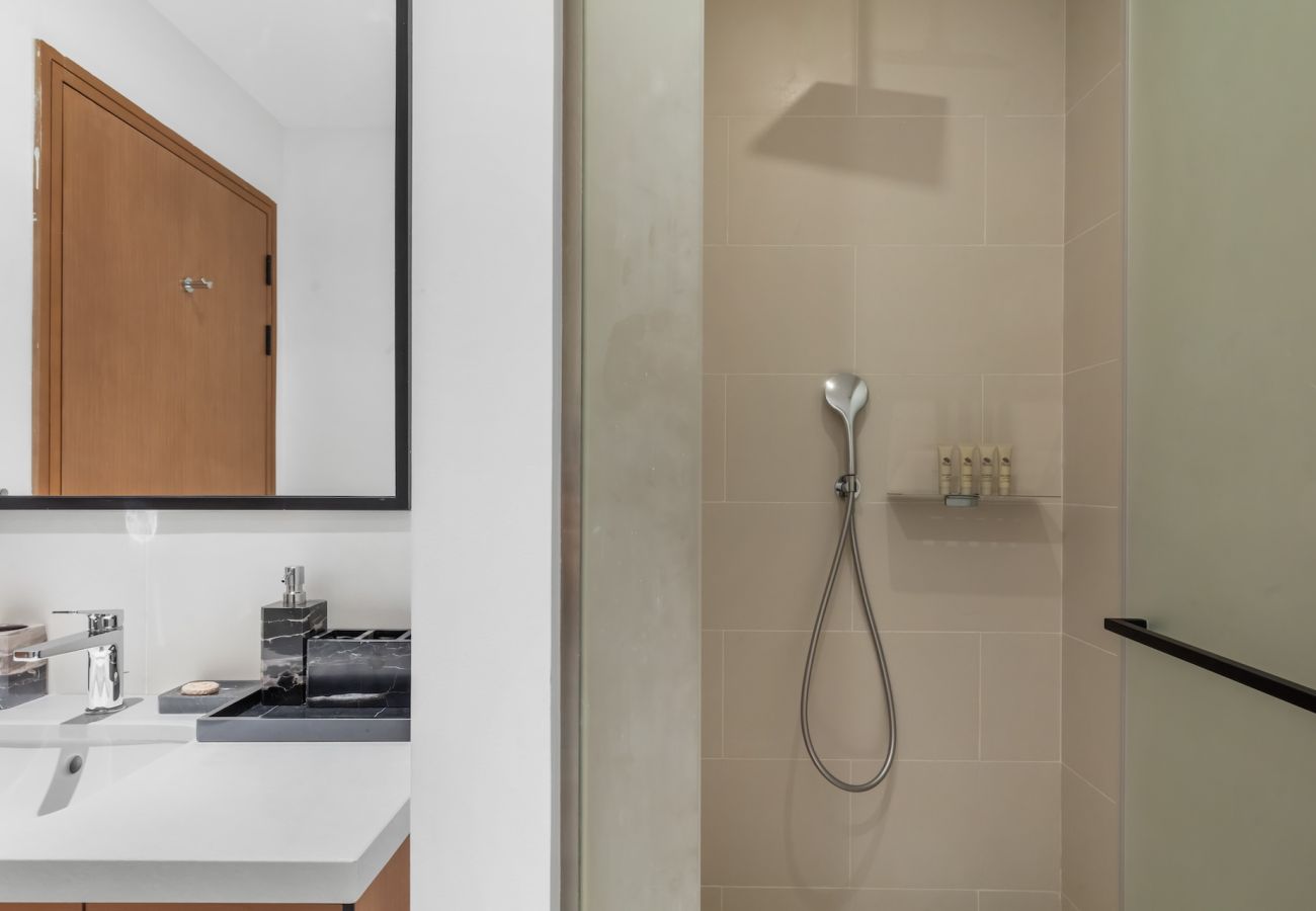 Apartment in Dubai - Vida 3802