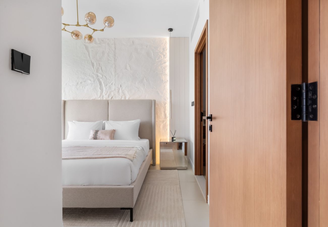 Apartment in Dubai - Vida 3802