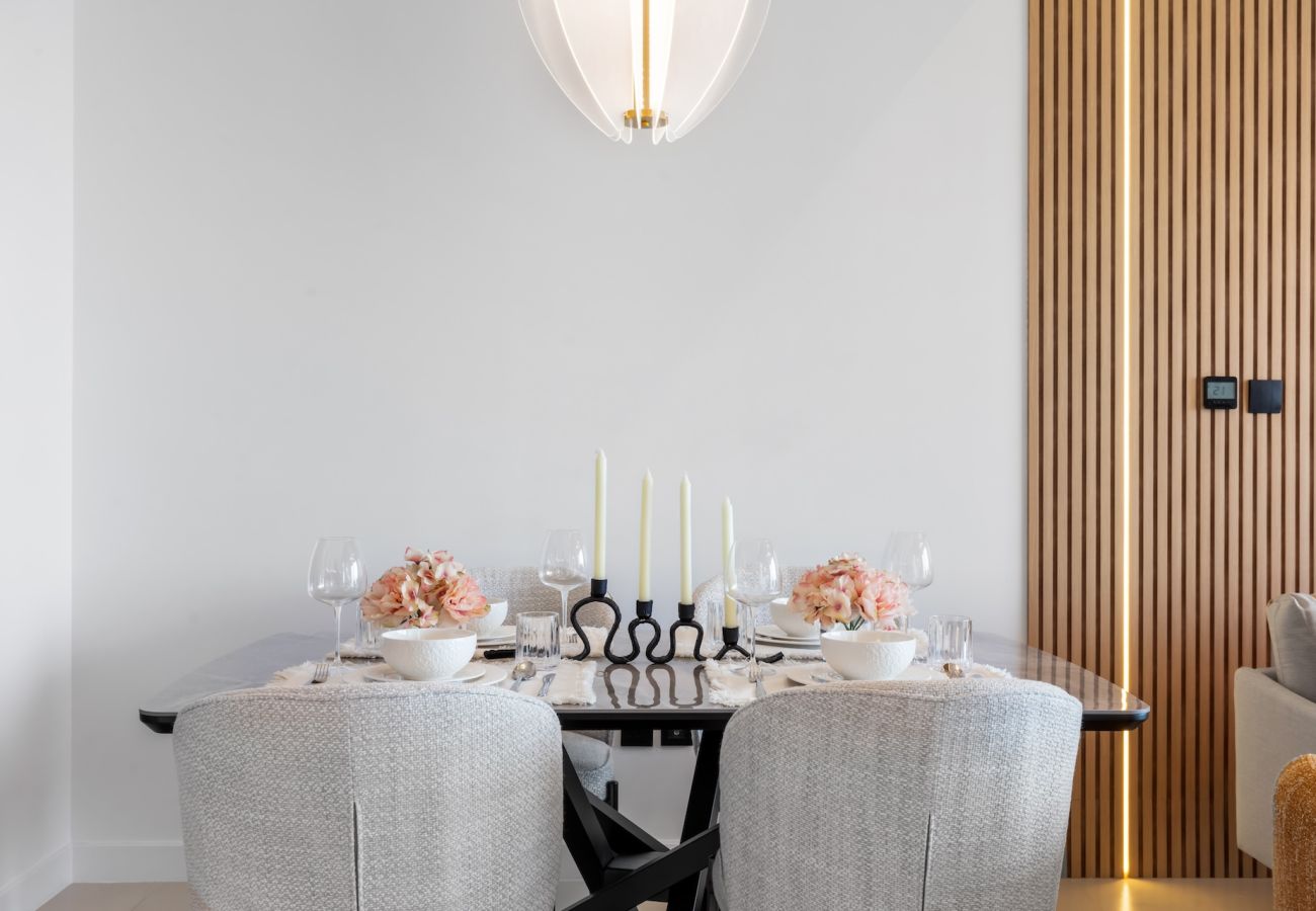 Apartment in Dubai - Vida 3802