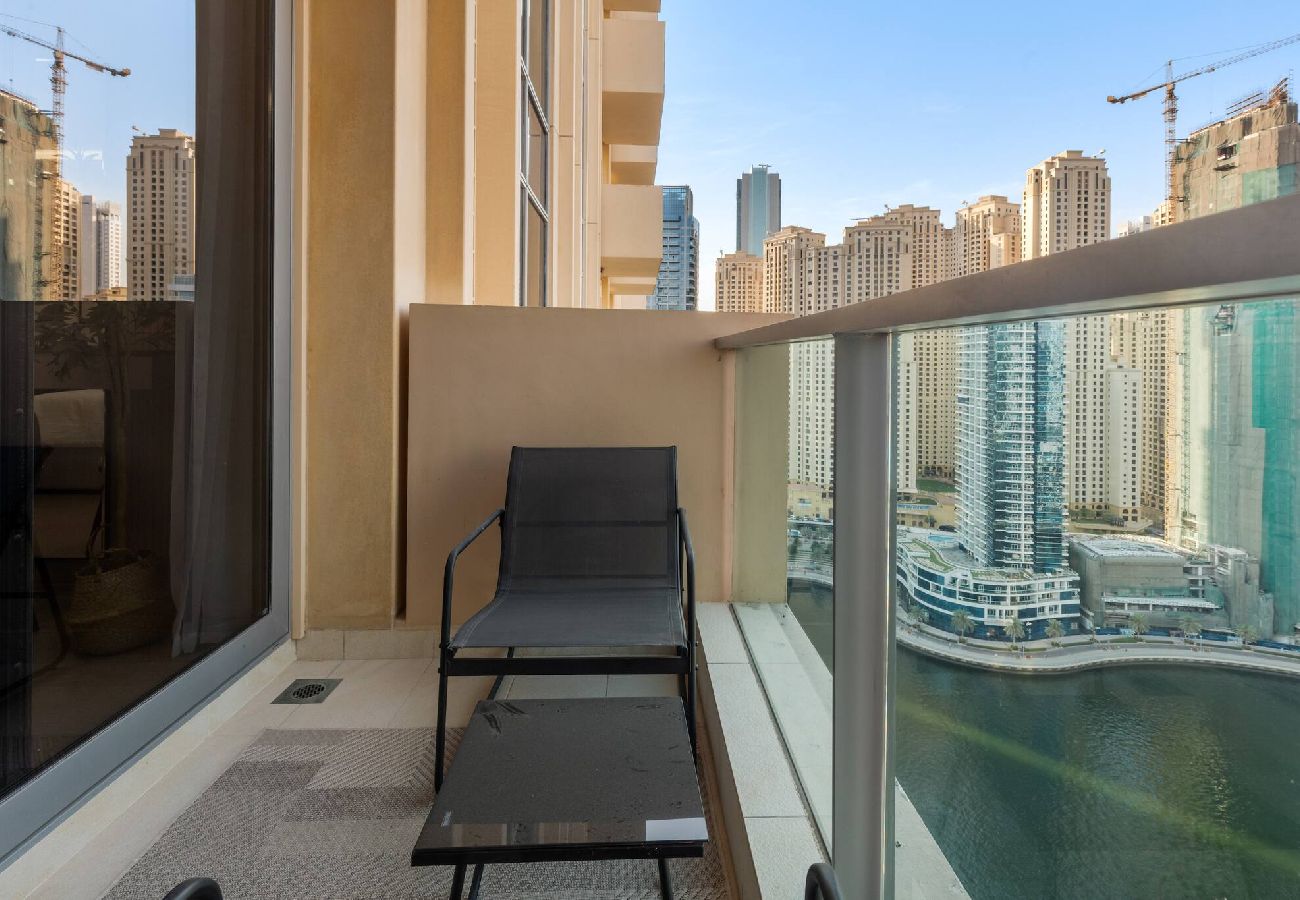 Studio in Dubai - JW Marriot 1815