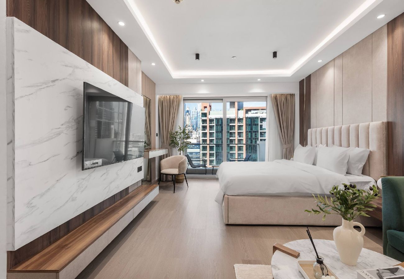 Studio in Dubai - JW Marriot 1815