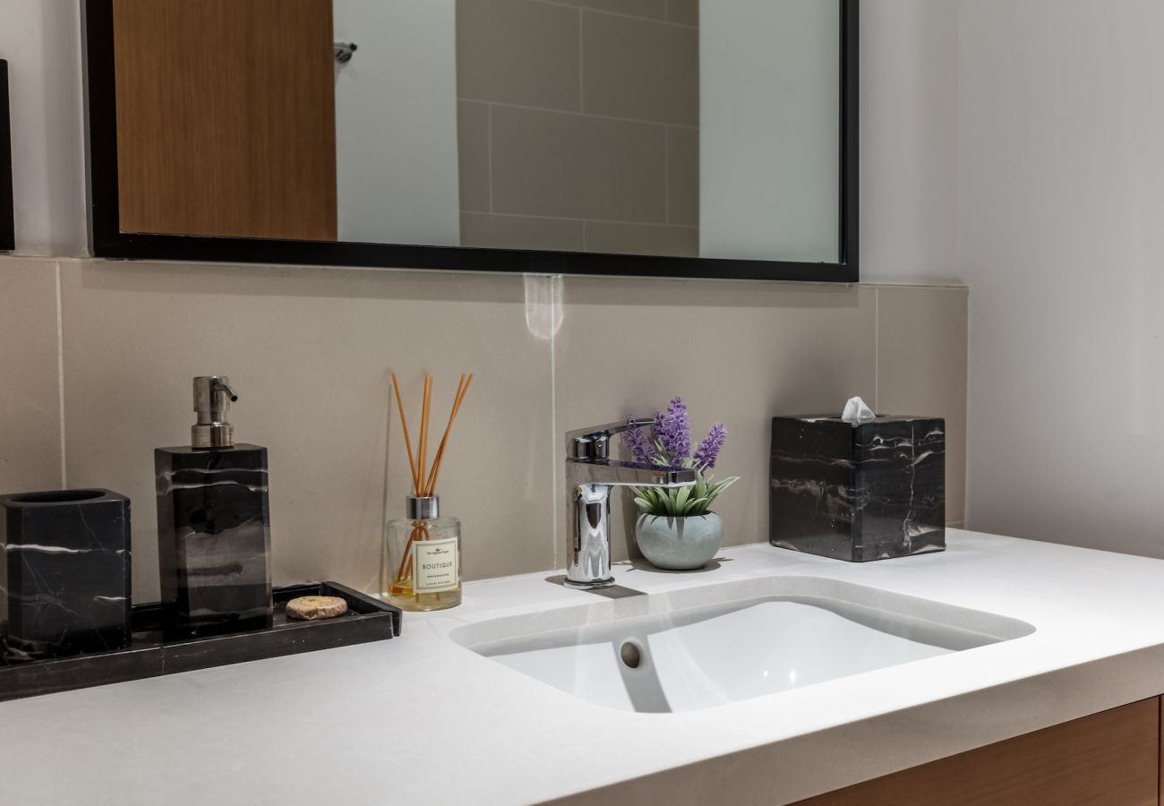 Apartment in Dubai - Vida 3602