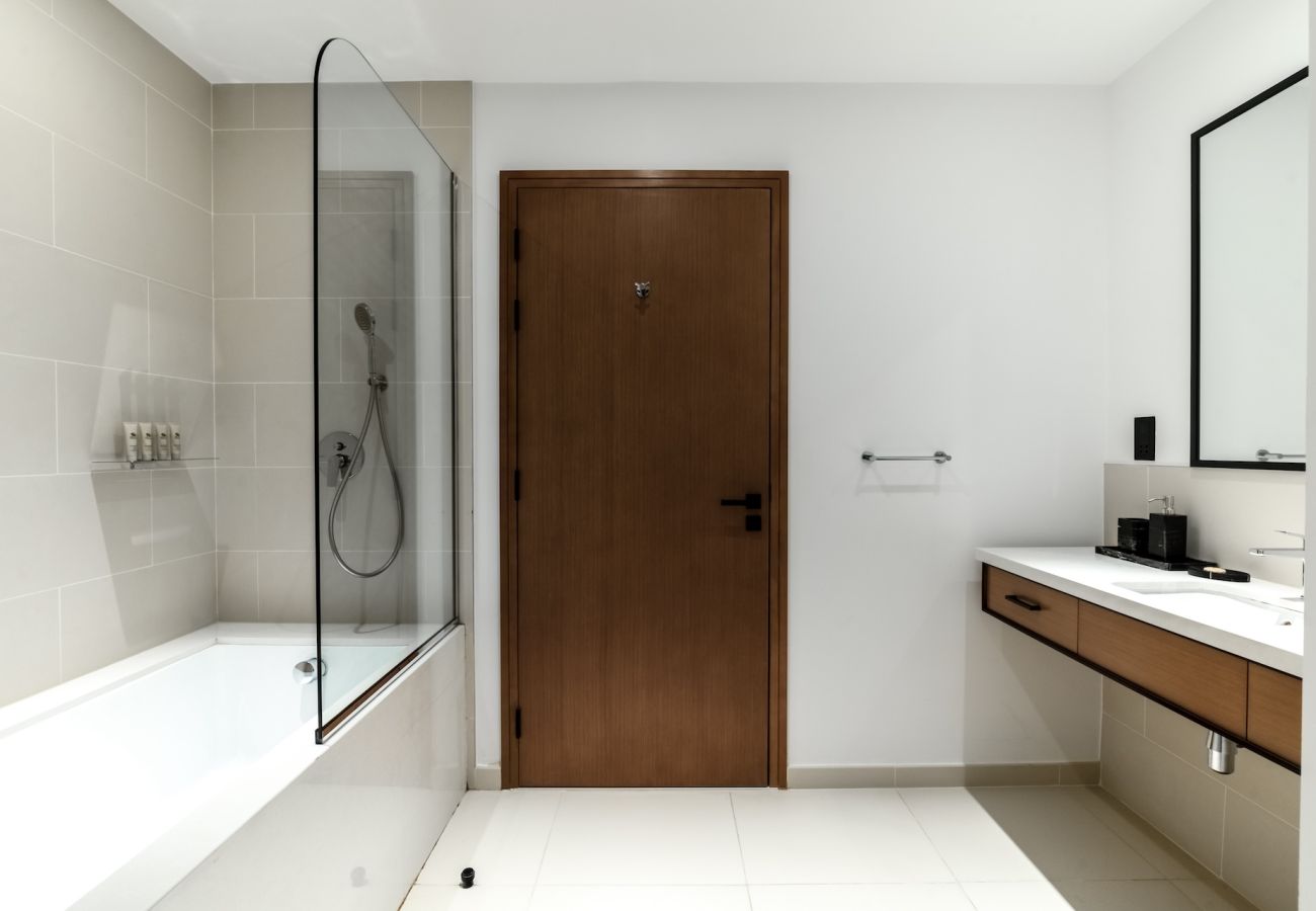 Apartment in Dubai - Vida 3602