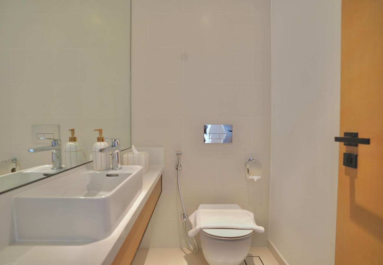 Apartment in Dubai - Vida 2307