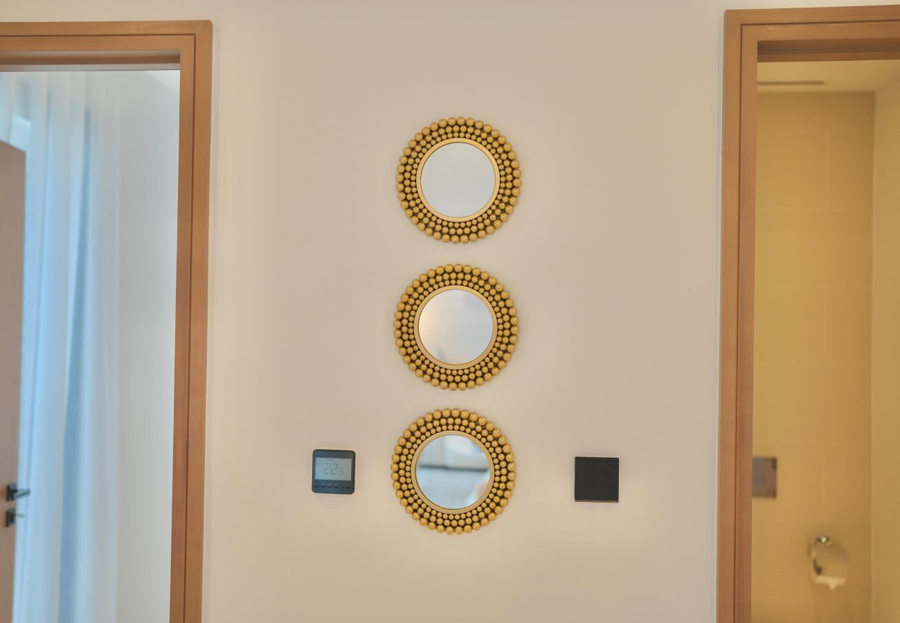 Apartment in Dubai - Vida 2307