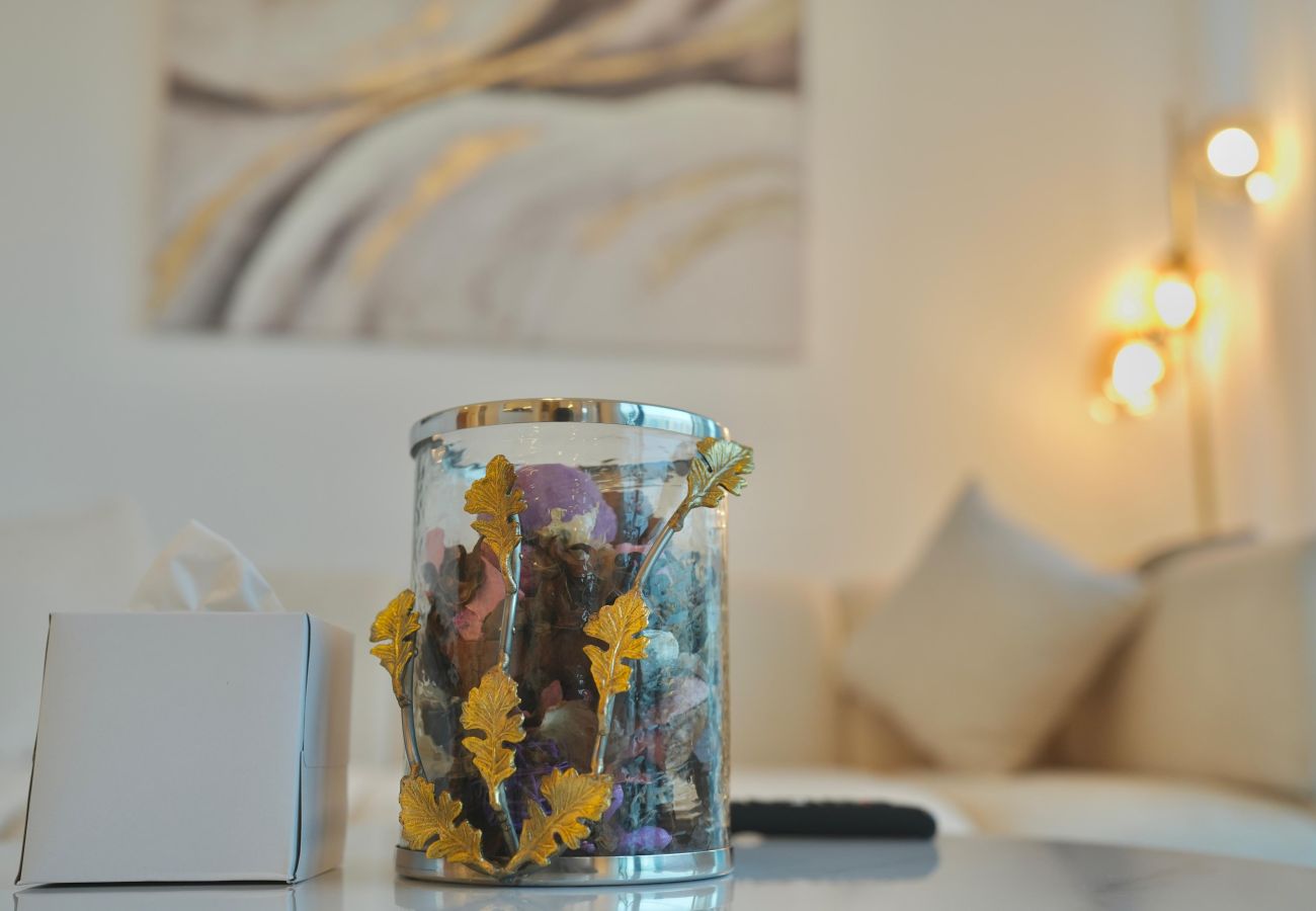 Apartment in Dubai - Vida 2307